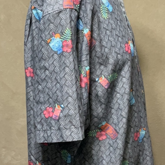 Tommy Bahama - Picture 2 of 8